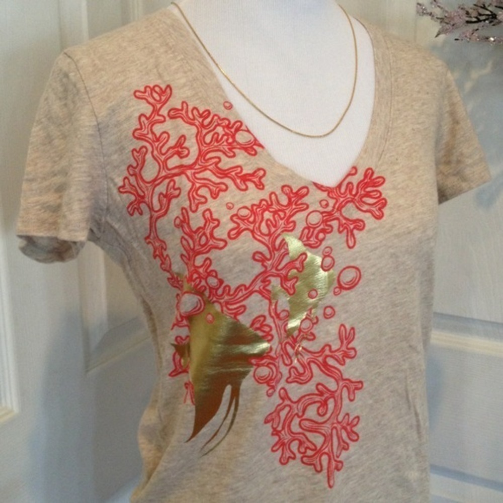Tan v neck Tshirt w coral colored coral and fish